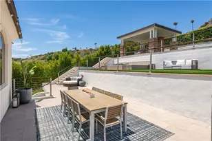 33 Nuvola Ct, Rancho Palos Verdes, CA 90275 - Photo 2