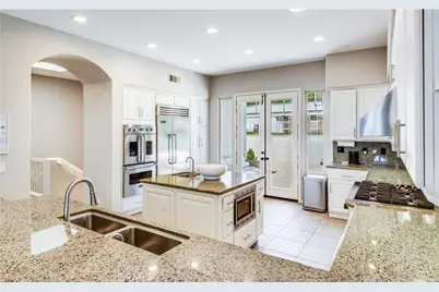 33 Nuvola Court, Rancho Palos Verdes, CA 90275 - Photo 12