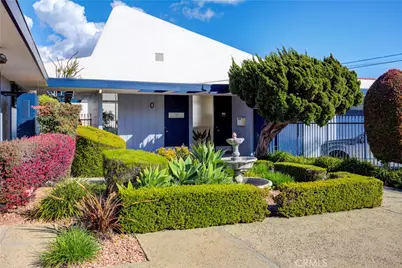 739 W 9th Street, San Pedro, CA 90731 - Photo 2