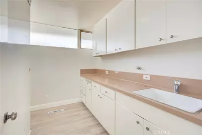 739 W 9th Street, San Pedro, CA 90731 - Photo 16