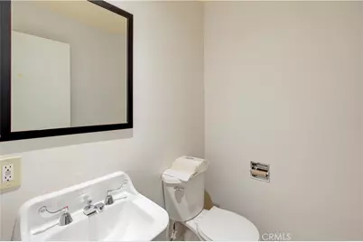 739 W 9th Street, San Pedro, CA 90731 - Photo 12