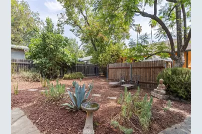 1815 N Michigan Avenue, Pasadena, CA 91104 - Photo 34