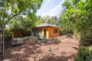 1815 N Michigan Ave, Pasadena, CA 91104 - Photo 36