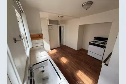 440 W 22nd Street, San Pedro, CA 90731 - Photo 18