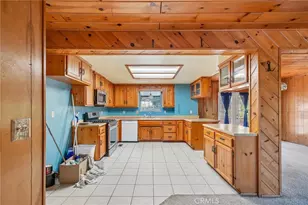 23840 Zuger Dr, Crestline, CA 92325 - Photo 20