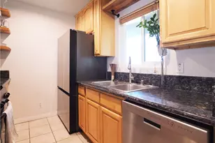 453 Almond Ave, Long Beach, CA 90802 - Photo 12