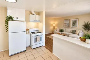 10203 England Ave, Inglewood, CA 90303 - Photo 6