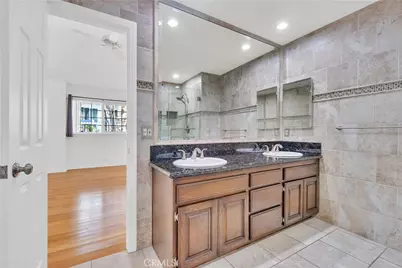 313 N Broadway #9, Redondo Beach, CA 90277 - Photo 18