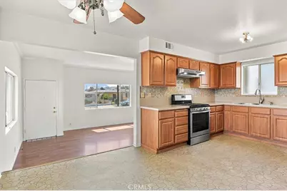 1402 W 1st Street, San Pedro, CA 90732 - Photo 6