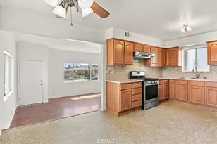 1402 W 1st St, San Pedro, CA 90732 - Photo 6