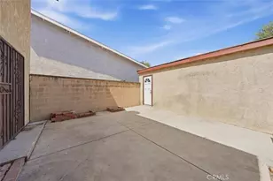 1402 W 1st St, San Pedro, CA 90732 - Photo 26