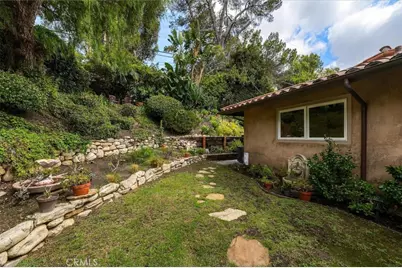4057 Via Pavion, Palos Verdes Estates, CA 90274 - Photo 38