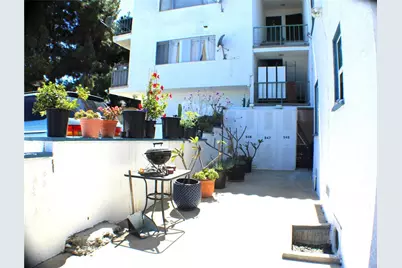 545 W 36th Street, San Pedro, CA 90731 - Photo 16