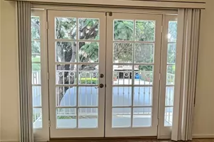 2205 S Bentley Ave, Los Angeles, CA 90064 - Photo 10