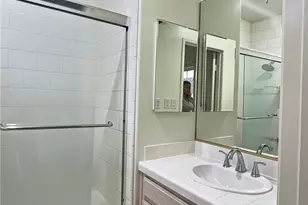 2205 S Bentley Ave, Los Angeles, CA 90064 - Photo 30