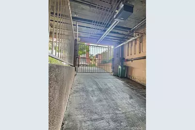 2205 S Bentley Avenue #102, Los Angeles, CA 90064 - Photo 38