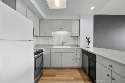 969 Hilgard Avenue #1006, Los Angeles, CA 90024 - Photo 10