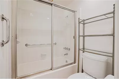 765 W 26th St #304, San Pedro, CA 90731 - Photo 14