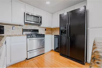 765 W 26th St #304, San Pedro, CA 90731 - Photo 8
