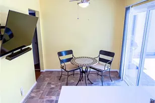 929 Thistlegate, Oak Park, CA 91377 - Photo 12