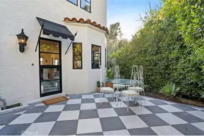 8650 Hillside Avenue, West Hollywood, CA 90069 - Photo 26