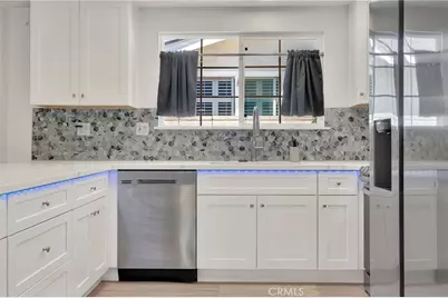 108 W 229th Place, Carson, CA 90745 - Photo 6