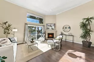 915 Diamond St, Redondo Beach, CA 90277 - Photo 2