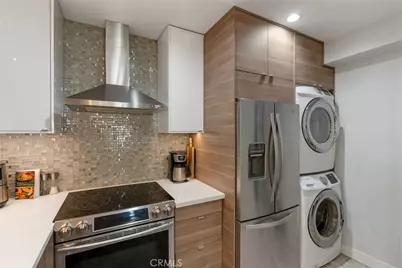 21 7th Place #510, Long Beach, CA 90802 - Photo 8
