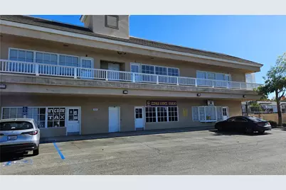 2427 N Tustin Avenue, Santa Ana, CA 92705 - Photo 2