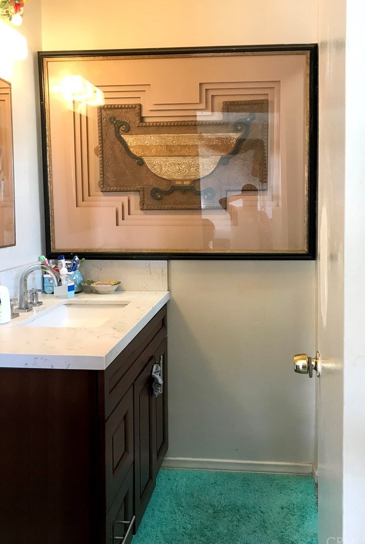 7782 Barton Dr, Huntington Beach, CA 92647-5841