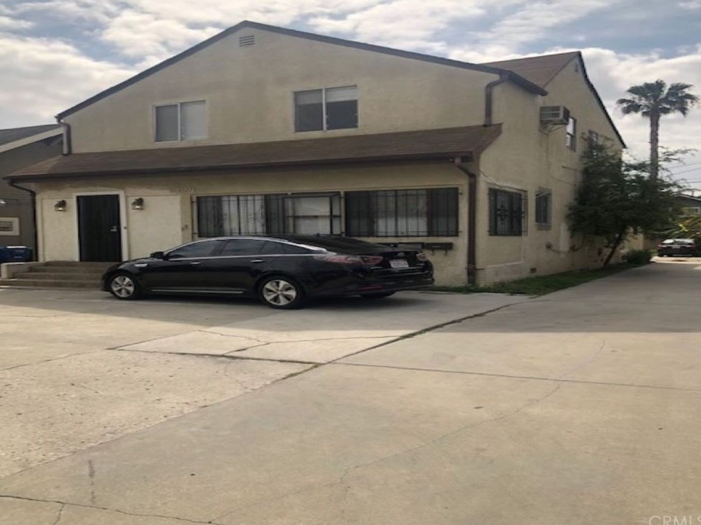 4724 Elmwood Ave, Los Angeles, CA 90004-3111