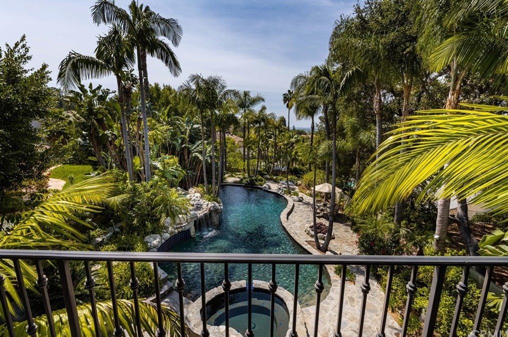 1522 Foothill Blvd, Santa Ana, CA 92705