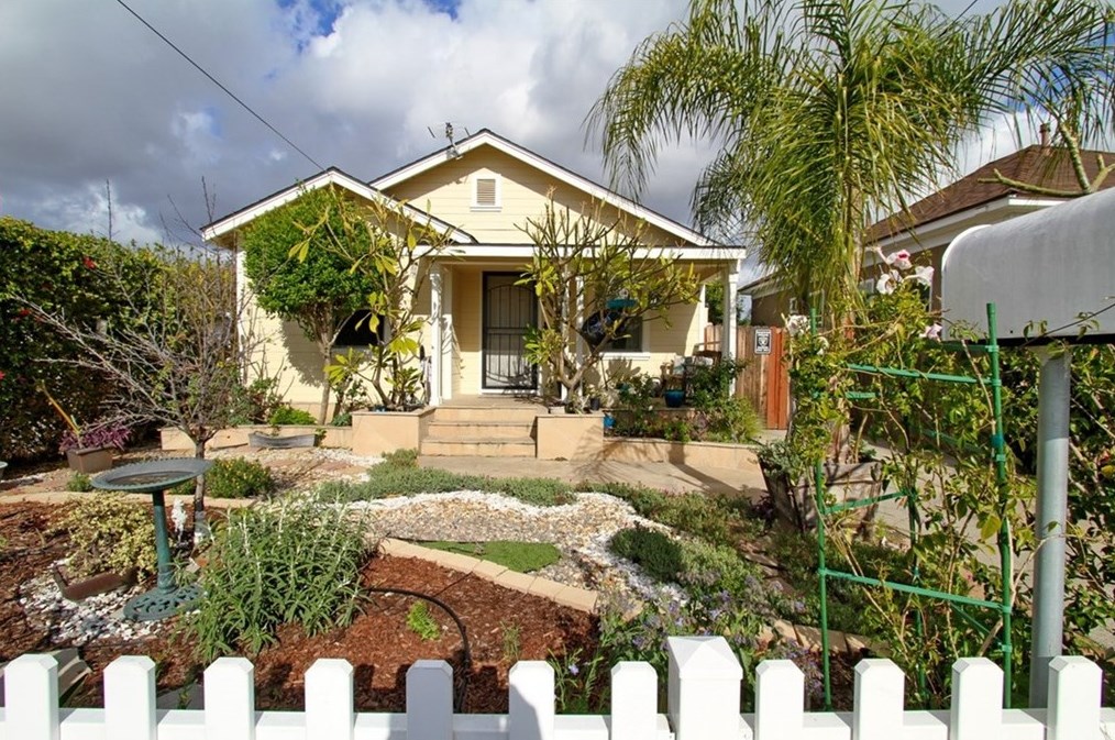 940 Cypress Ave, Placentia, CA 92870