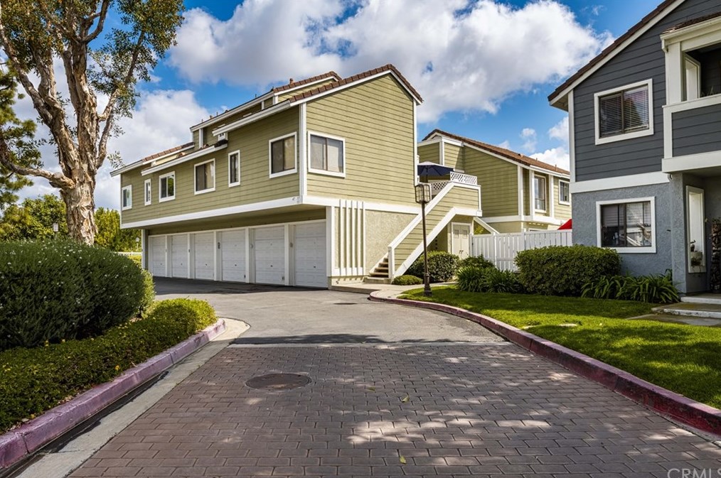 57 Rambling Ln, Laguna Beach, CA 92656-2947