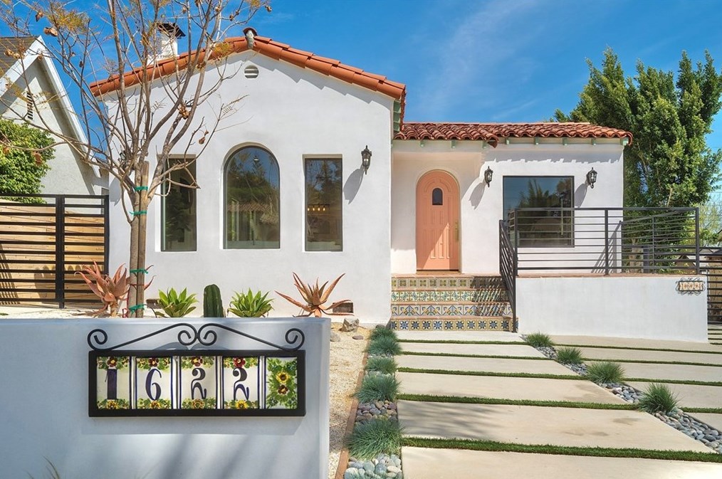 1622 Ogden Dr, Los Angeles, CA 90019-4903