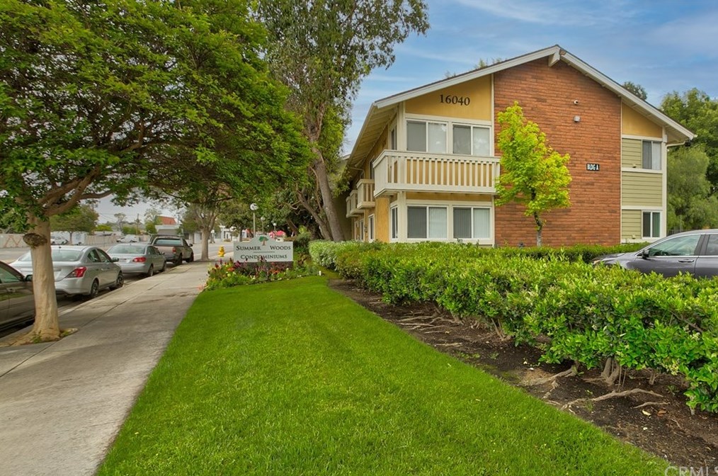 16040 Leffingwell Rd, Whittier CA  90603-3100 exterior