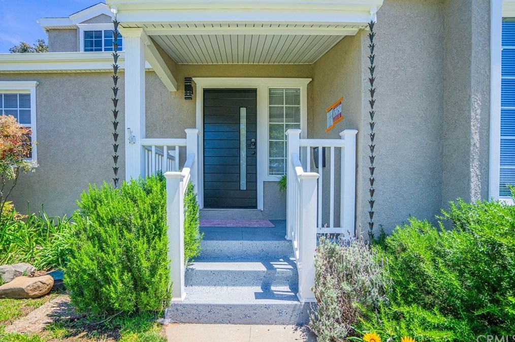 8210 Alverstone Ave, Los Angeles CA  90045-2855 exterior