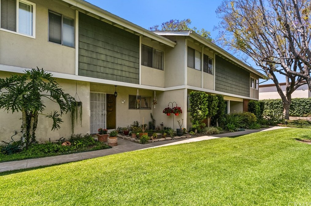 1404 N Tustin Ave #w2, Santa Ana, CA 92705