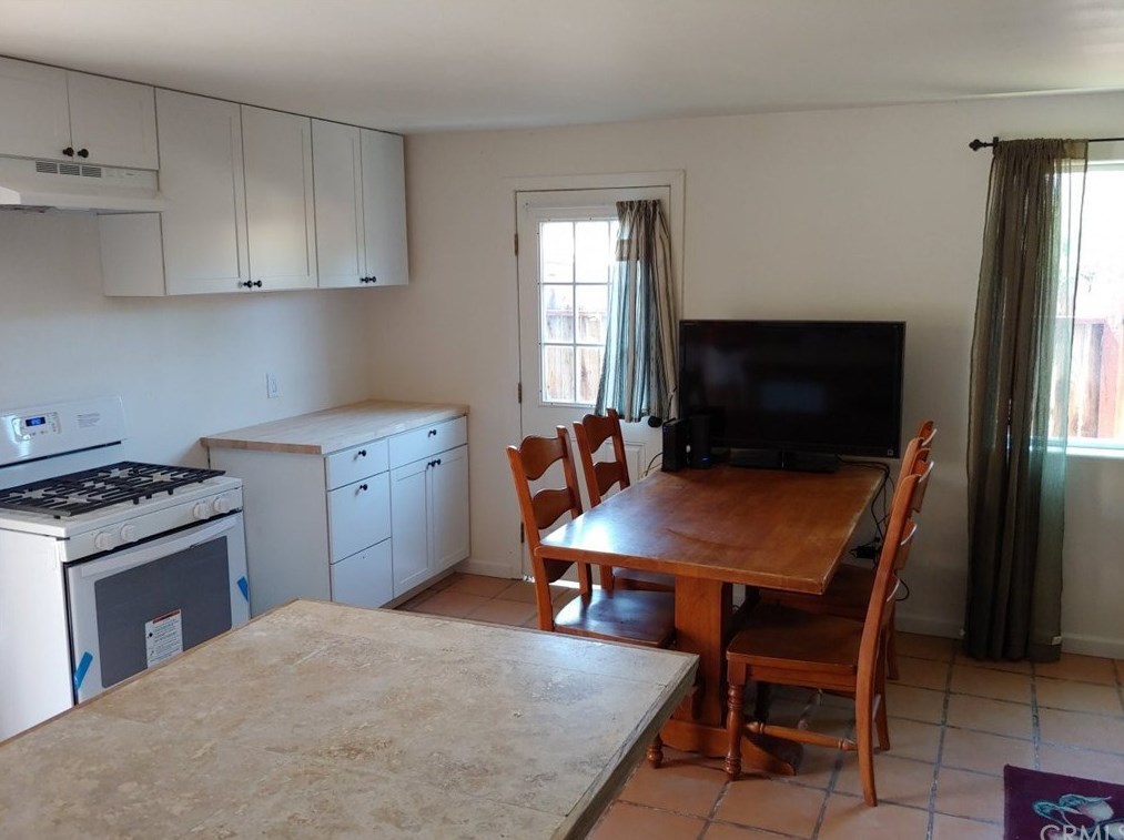 29499 Hursh St, Lake Elsinore, CA 92530