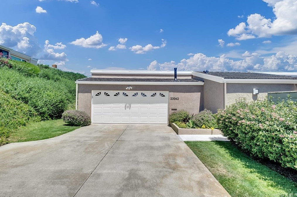 23062 Torina Ln, Laguna Beach, CA 92677-2753