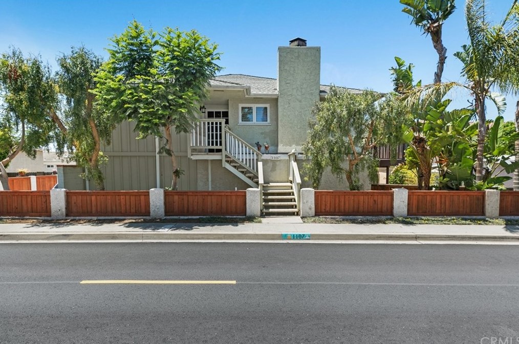 1107 Mackay Ln, Redondo Beach, CA 90278