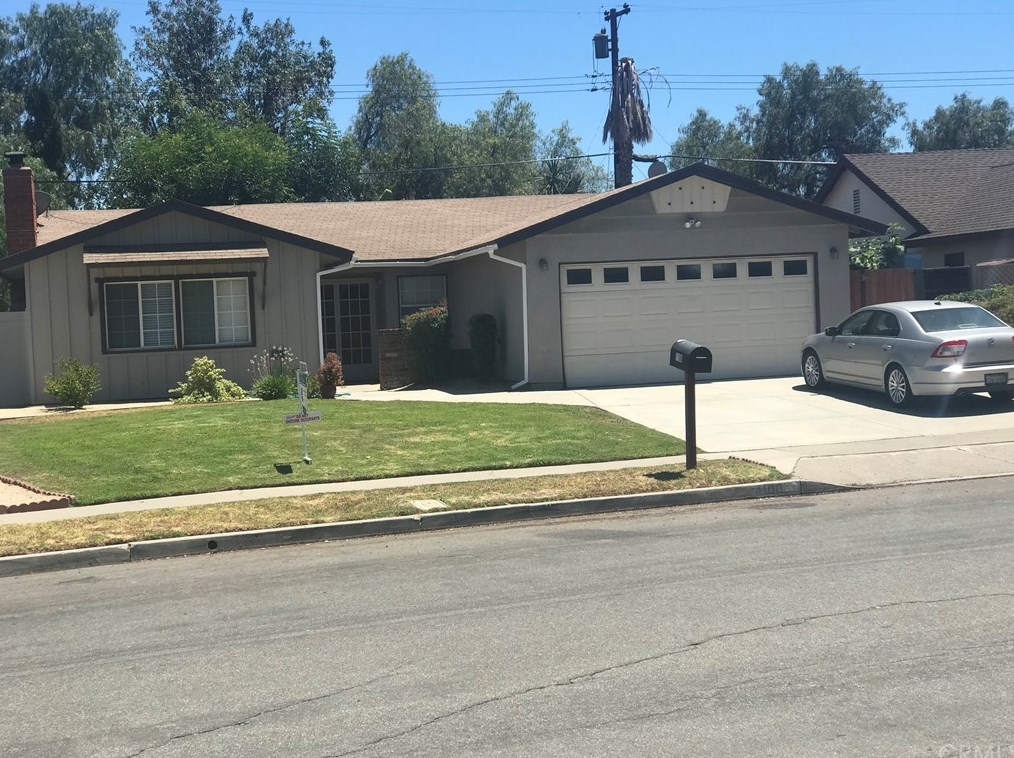 1100 Mariposa Dr, Brea CA  92821-2509 exterior