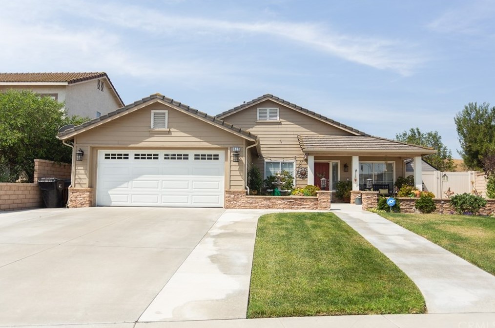 812 Big Spring Ct, Corona, CA 92880-9231