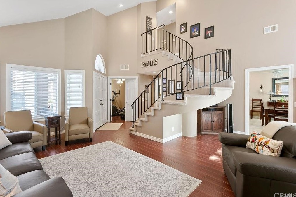 740 S Palomino Ln, Anaheim, CA 92807