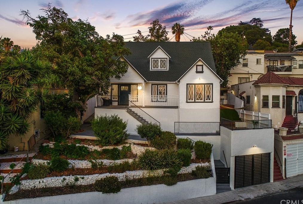 3325 Hamilton Way, Los Angeles, CA 90026-2111