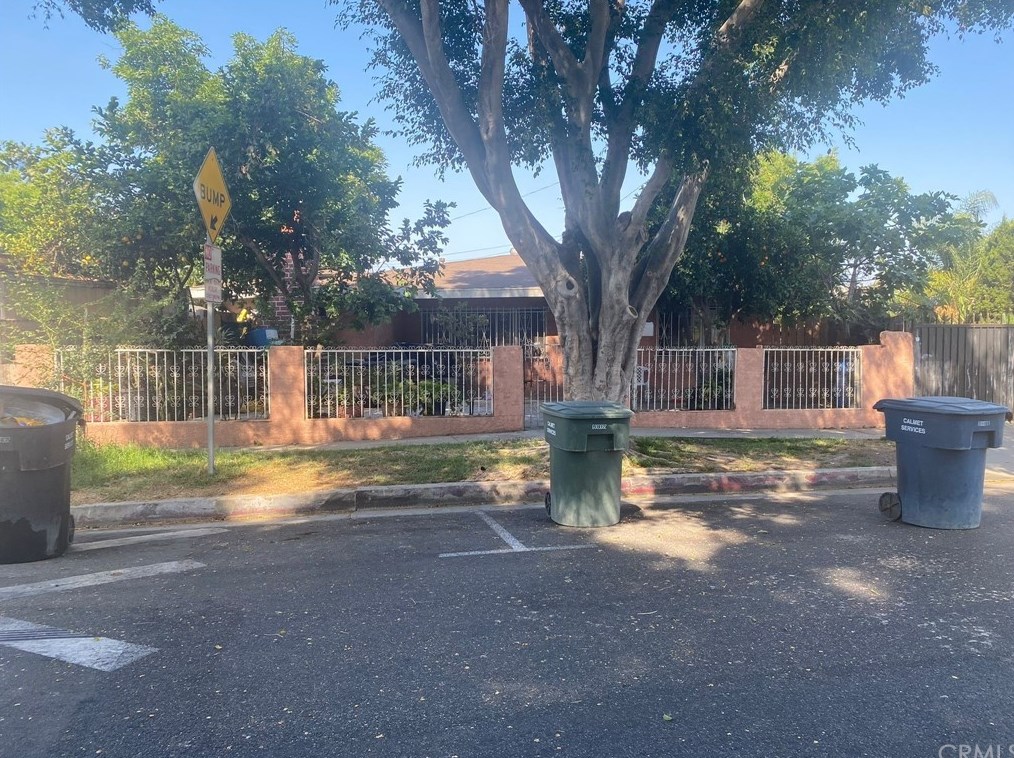 7027 San Carlos St, Paramount, CA 90723