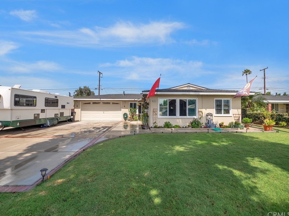 4711 N Hollenbeck Ave, Covina, CA 91722