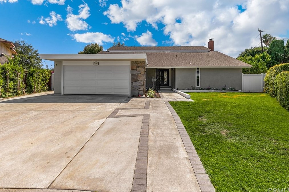 1050 Whitebook Dr, La Habra, CA 90631-6413