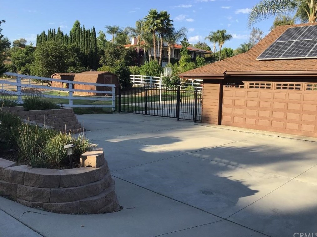 1032 Los Alisos, Fallbrook, CA 92028-3751