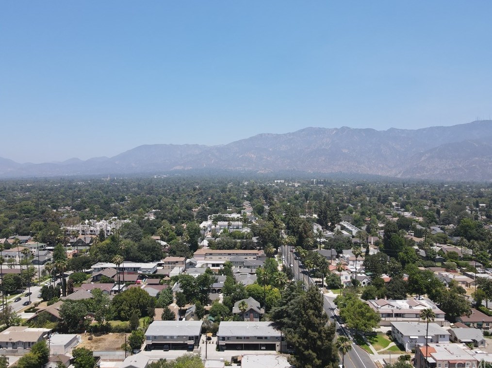 449 Hill Ave, Pasadena, CA 91106-1220